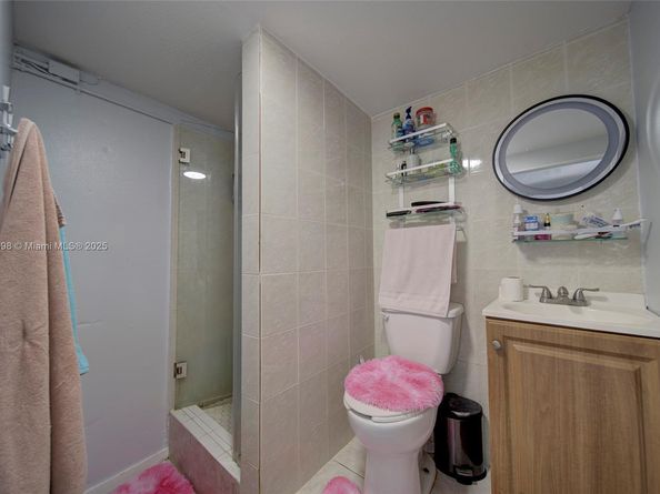 5040 NW 197 St, Miami FL 33055