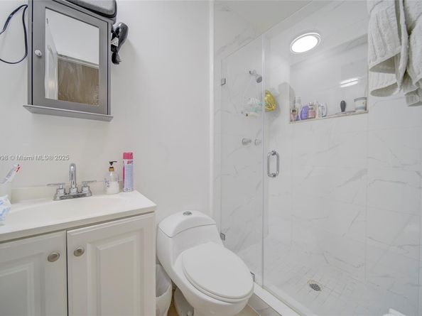 5040 NW 197 St, Miami FL 33055