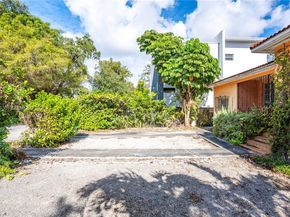 2881 SW 33rd Ct, Miami FL 33133