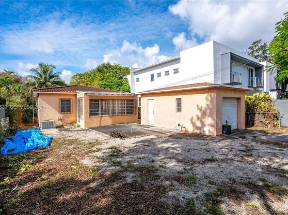 2881 SW 33rd Ct, Miami FL 33133