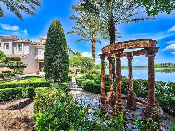 780 SW 167th Ave, Pembroke Pines FL 33027