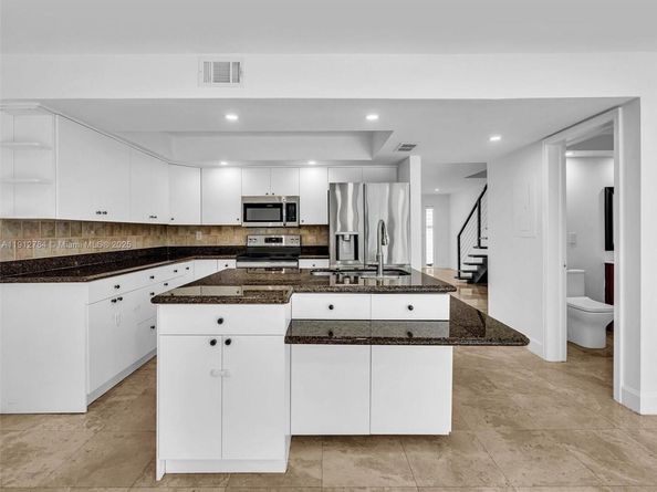 3776 NE 166th St 108, North Miami Beach FL 33160