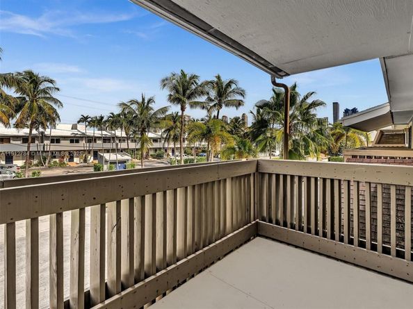 3776 NE 166th St 108, North Miami Beach FL 33160