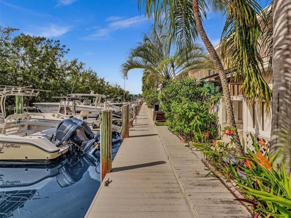 3776 NE 166th St 108, North Miami Beach FL 33160