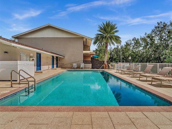 3776 NE 166th St 108, North Miami Beach FL 33160