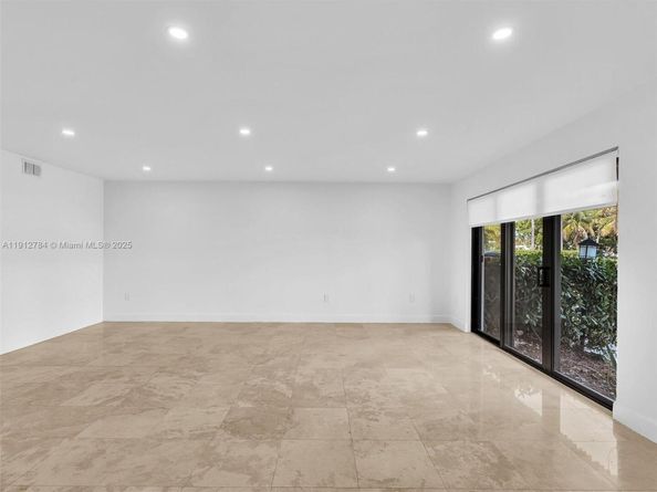 3776 NE 166th St 108, North Miami Beach FL 33160