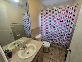 725 NW 19th Ter, Fort Lauderdale FL 33311