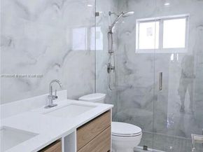 2530 NW 111th St, Miami FL 33167