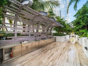 851 NE 1st Ave 3103, Miami FL 33132