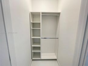 851 NE 1st Ave 3103, Miami FL 33132