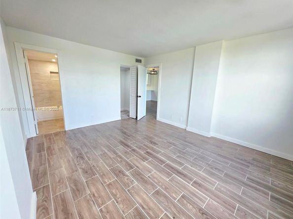 108 Royal Park Dr 2H, Oakland Park FL 33309