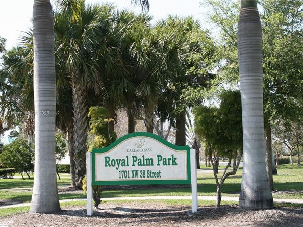 108 Royal Park Dr 2H, Oakland Park FL 33309