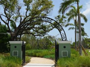 108 Royal Park Dr 2H, Oakland Park FL 33309