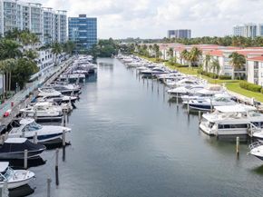 3131 NE 188th St 2301, Aventura FL 33180