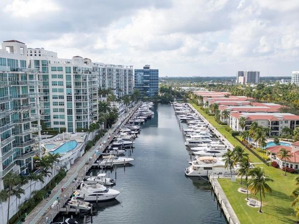 3131 NE 188th St 2301, Aventura FL 33180