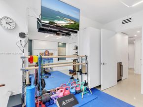 3131 NE 188th St 2301, Aventura FL 33180