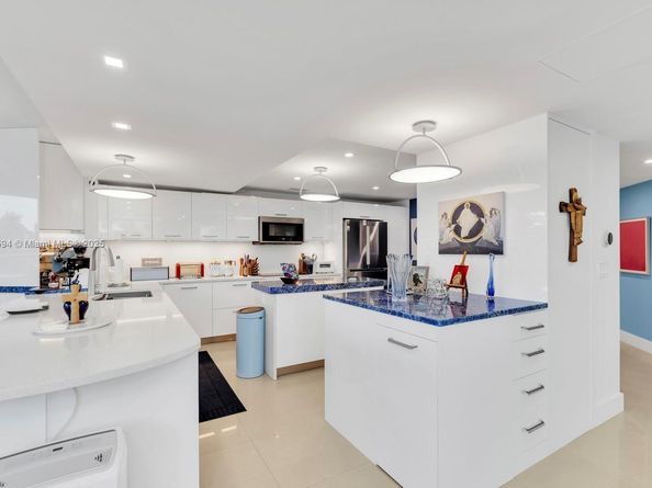 3131 NE 188th St 2301, Aventura FL 33180