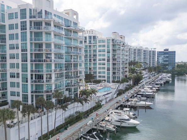 3131 NE 188th St 2301, Aventura FL 33180