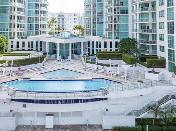 3131 NE 188th St 2301, Aventura FL 33180