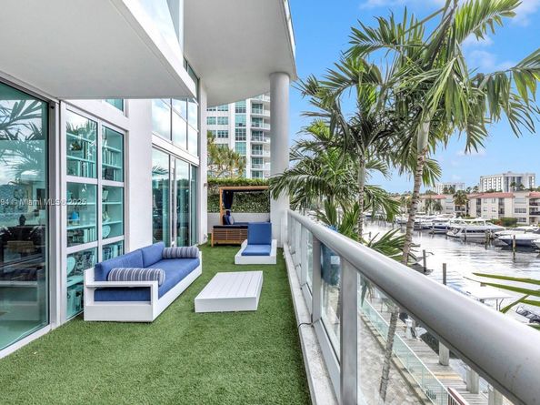 3131 NE 188th St 2301, Aventura FL 33180