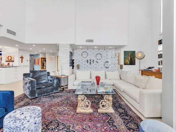 3131 NE 188th St 2301, Aventura FL 33180