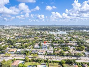 2120 NE 204th St, Miami FL 33179