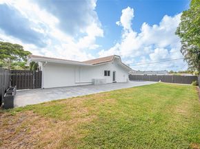 2120 NE 204th St, Miami FL 33179