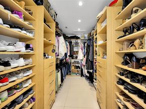 2120 NE 204th St, Miami FL 33179