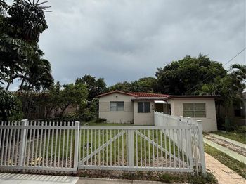 110 SW 64th Ct