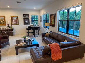 8904 SW 69th Ter, Miami FL 33173