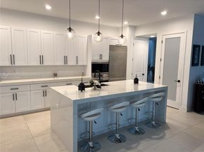 8904 SW 69th Ter, Miami FL 33173