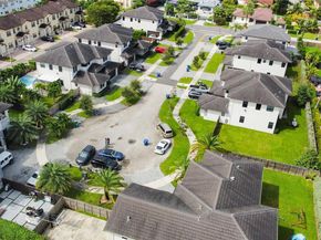 8904 SW 69th Ter, Miami FL 33173