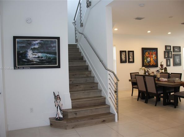 8904 SW 69th Ter, Miami FL 33173
