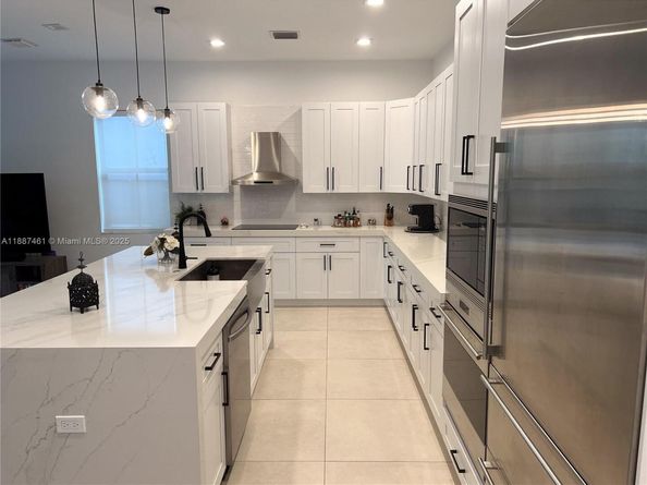 8904 SW 69th Ter, Miami FL 33173