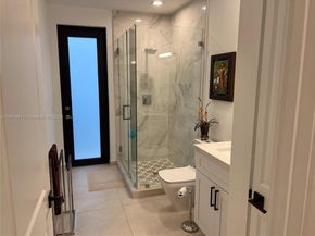 8904 SW 69th Ter, Miami FL 33173