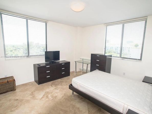 3590 Coral Way 711, Miami FL 33145