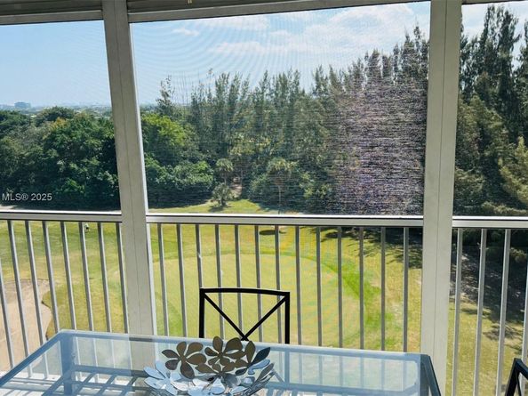 3150 N Palm Aire Dr 801, Pompano Beach FL 33069