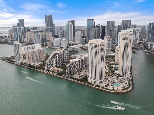 540 Brickell Key Dr 1406, Miami FL 33131