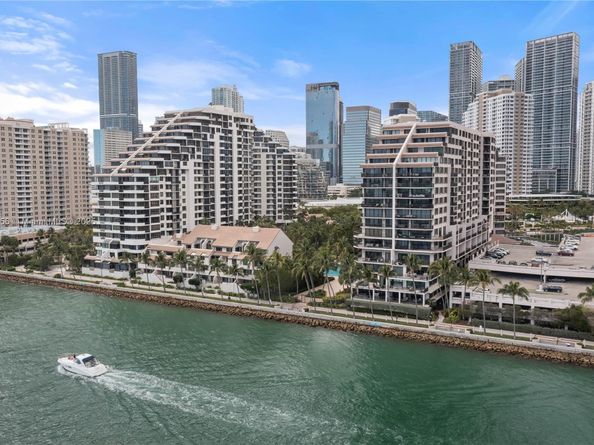 540 Brickell Key Dr 1406, Miami FL 33131