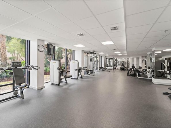 540 Brickell Key Dr 1406, Miami FL 33131