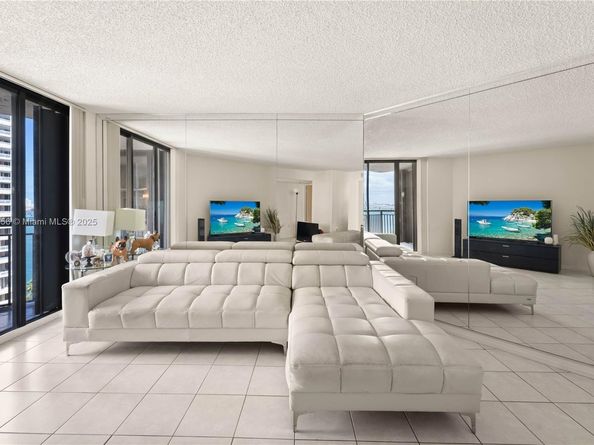 540 Brickell Key Dr 1406, Miami FL 33131