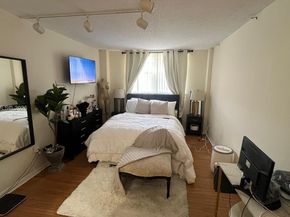 16465 NE 22nd Ave 514, North Miami Beach FL 33160