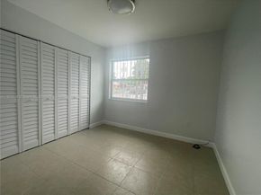 2260 NW 61st St, Miami FL 33142