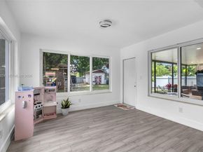 10747 NW 22nd Ct, Miami FL 33167