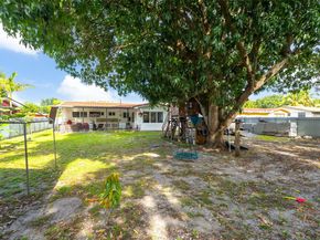 10747 NW 22nd Ct, Miami FL 33167