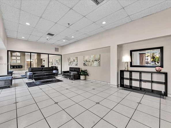17600 N Bay Rd N503, Sunny Isles Beach FL 33160