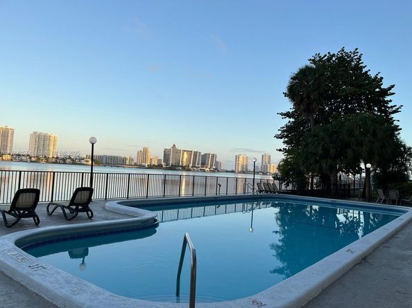 17600 N Bay Rd N503, Sunny Isles Beach FL 33160