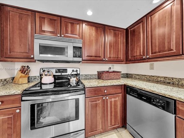 17600 N Bay Rd N503, Sunny Isles Beach FL 33160