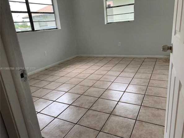 756 NW 5 St, Florida City FL 33034