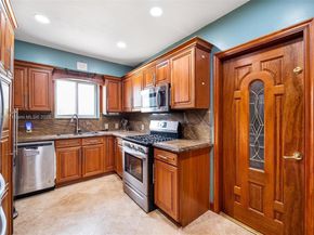 600 Oriole Ave, Miami Springs FL 33166